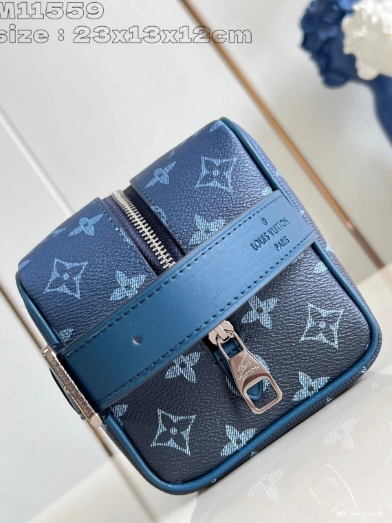 Aaa replica ru KIT LOUIS DOPP LOCKER VUITTON bag-23*13*12CM 0721